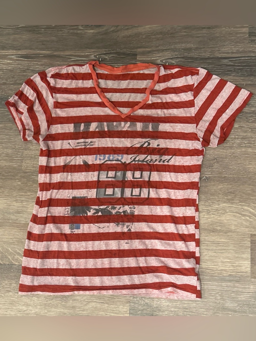Kinetix Y2K Slightly Distressed Red & White Striped V-Neck Graphic Tee